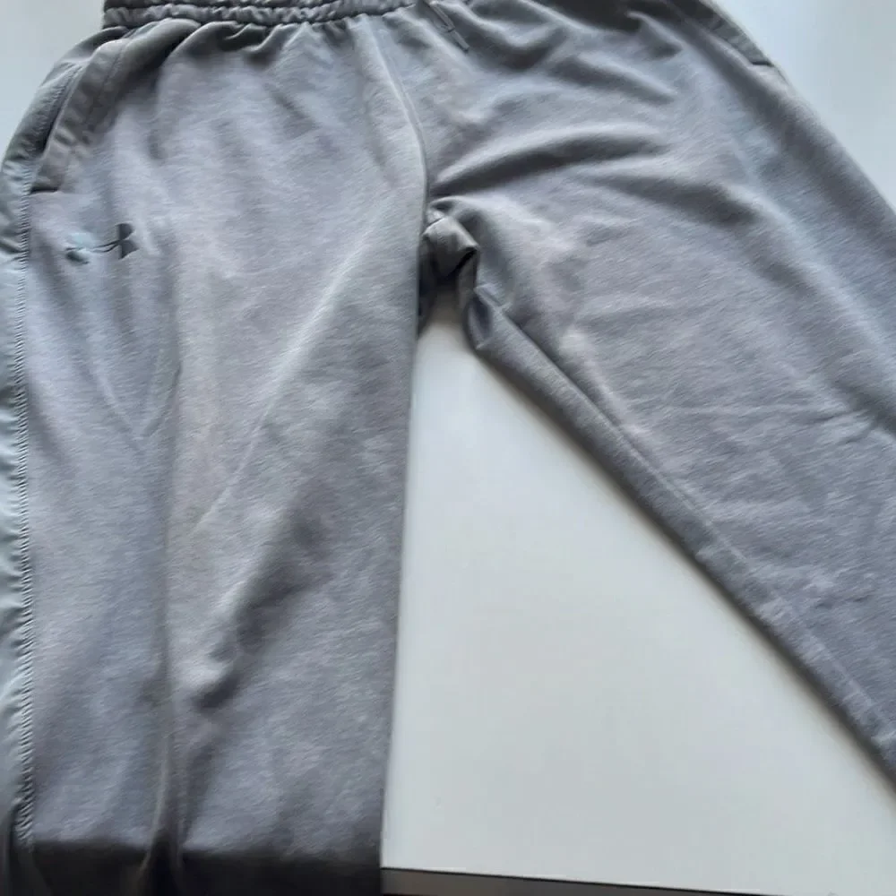 Under Armour Cold Gear Loose Soft Sweat Pants Sz. L